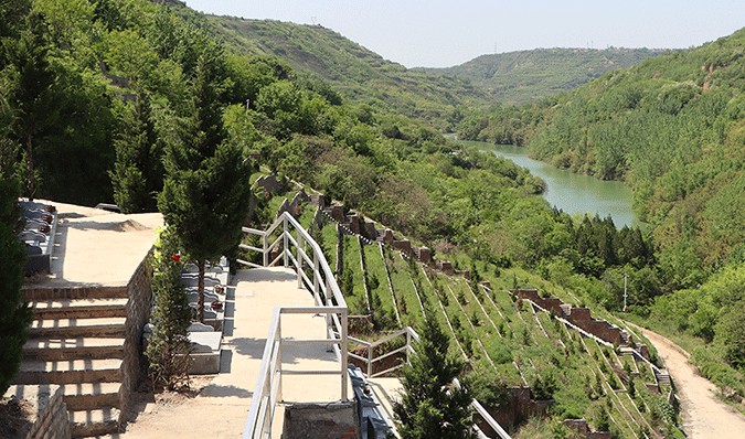 西安市寿阳山墓园图片价格，远离尘嚣